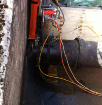 Wire sawing of steel water pipes 600mm and 450mm diameter